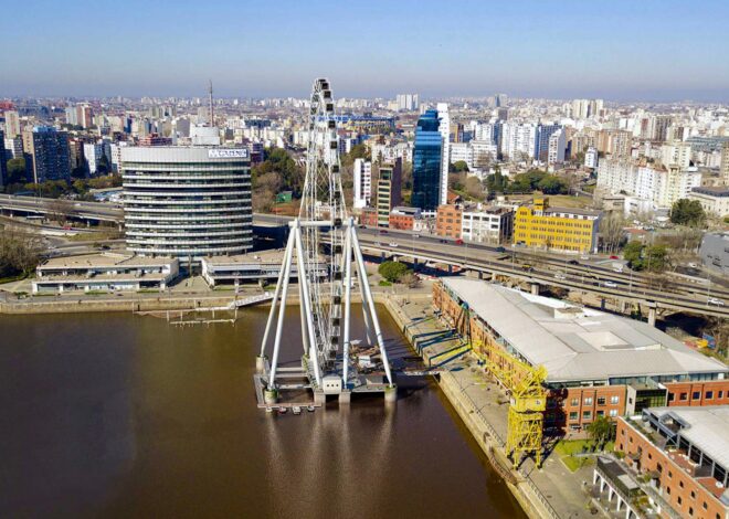 Deuda millonaria: la constructora detrás de la creación de la Rueda de la Fortuna en Puerto Madero busca inversores