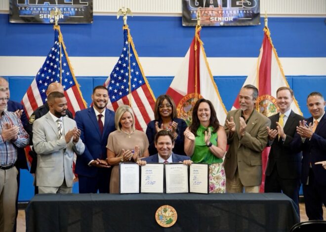 Es oficial en Florida: DeSantis firmó un paquete de leyes en mayo para beneficiar a millones de estudiantes Es oficial en Florida: DeSantis firmó un paquete de leyes en mayo para beneficiar a millones de estudiantes