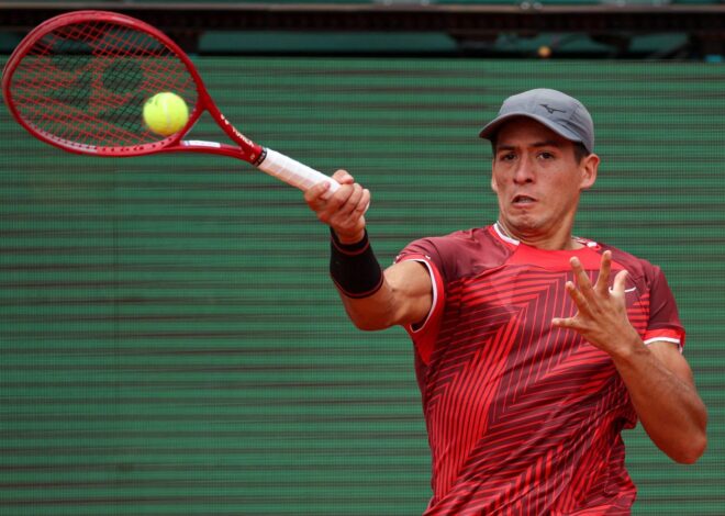 Sebastián Báez debutó con una victoria en Roma y amplió a 6-0 su récord frente a estadounidenses en el año Sebastián Báez debutó con una victoria en Roma y amplió a 6-0 su récord frente a estadounidenses en el año