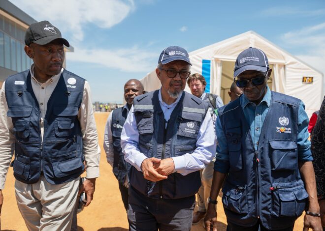 El director de la OMS visita el Congo y reclama más recursos tras un brote que ya supera la capacidad de respuesta El director de la OMS visita el Congo y reclama más recursos tras un brote que ya supera la capacidad de respuesta