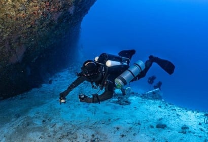 Las primeras imágenes de la cueva de Maldivas en la que murieron cinco buzos italianos