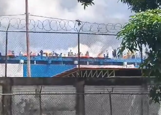 Presos tomaron una cárcel en Venezuela para denunciar torturas y exigir cambio de autoridades Presos tomaron una cárcel en Venezuela para denunciar torturas y exigir cambio de autoridades