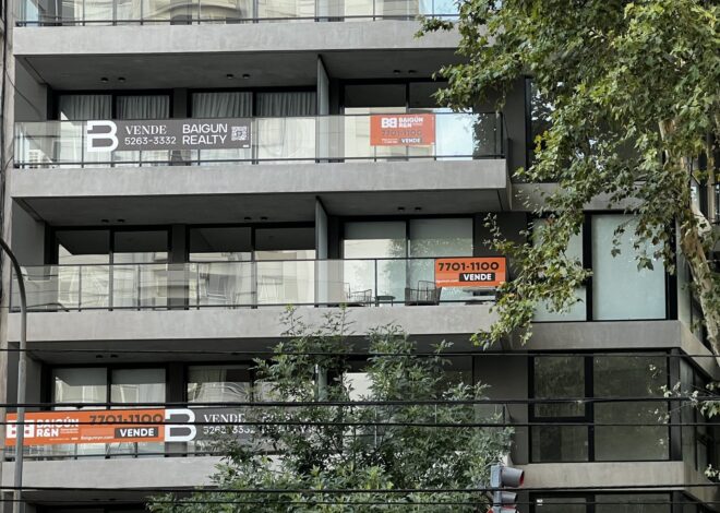 Créditos hipotecarios: el dilema de los bancos para prestar a 20 o 30 años con los depósitos que captan a 30 días