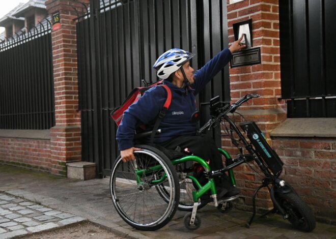 “No consigo otro trabajo”: se mueve en silla de ruedas y hace entregas para Rappi 11 horas por día