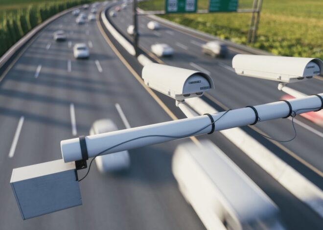La razón por la que, en breve, frenar en los radares de velocidad de las autopistas no alcanzará para evitar la multa