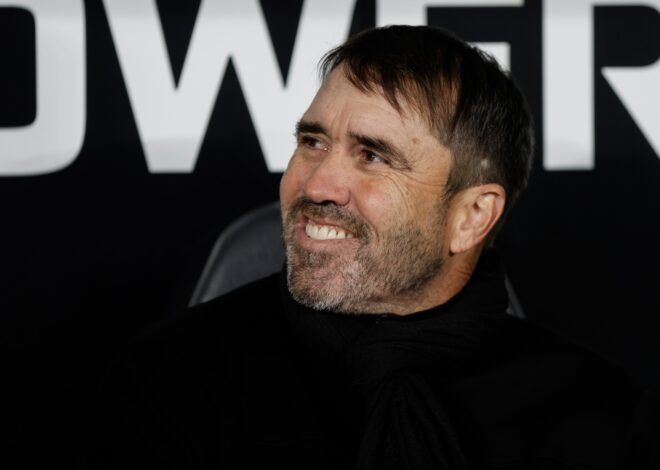 Eduardo Coudet sugirió la unidad entre la gente y los jugadores, pero admitió: “Ganando se hacen más fácil estos días” Eduardo Coudet sugirió la unidad entre la gente y los jugadores, pero admitió: “Ganando se hacen más fácil estos días”