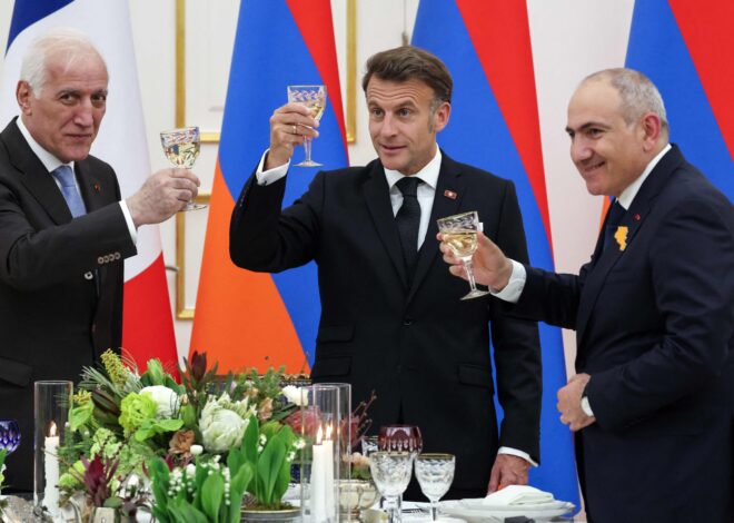 Con un cumbre inédita, Armenia hace su mayor apuesta para acercarse a Europa y alejarse de Rusia