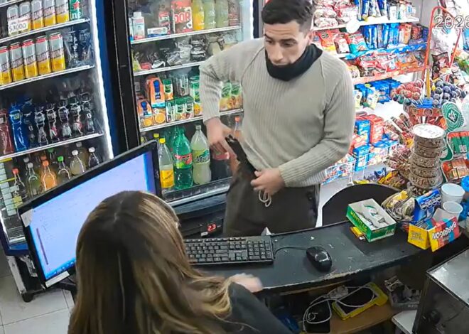 El video del policía que entró a robar un kiosco en pleno centro de Lanús