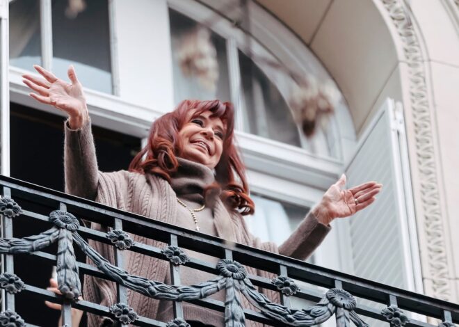 Cristina Kirchner: cobrar del Estado tras haberlo saqueado