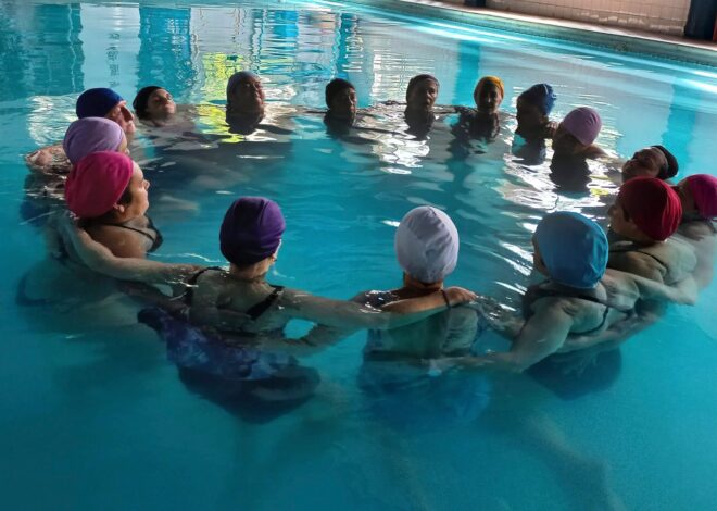 Biodanza acuática: la práctica que ayuda a reducir el estrés y liberar tensiones Biodanza acuática: la práctica que ayuda a reducir el estrés y liberar tensiones