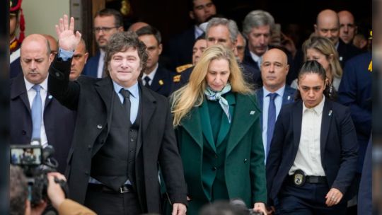 Gabinete sin feriado: Milei convocó a una reunión en Casa Rosada luego del Tedeum Gabinete sin feriado: Milei convocó a una reunión en Casa Rosada luego del Tedeum