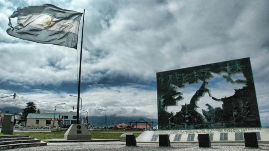 "Para los argentinos no es solo un partido": por qué Argentina vs. Inglaterra reaviva el debate por Malvinas