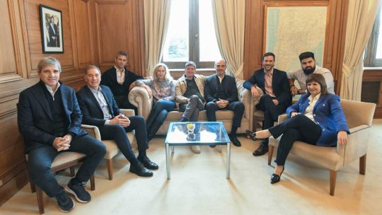 Tras el Mundial, el Gobierno reunió a la mesa política y definió la agenda legislativa para el segundo semestre Tras el Mundial, el Gobierno reunió a la mesa política y definió la agenda legislativa para el segundo semestre
