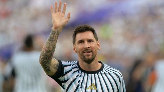 Argentina vs. Inglaterra: prohíben el ingreso de banderas con imágenes de las Islas Malvinas en la semifinal Argentina vs. Inglaterra: prohíben el ingreso de banderas con imágenes de las Islas Malvinas en la semifinal