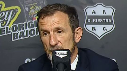 Arruabarrena hizo autocritica tras la derrota de Boca vs Riestra: "Es un baño de realidad" Arruabarrena hizo autocritica tras la derrota de Boca vs Riestra: "Es un baño de realidad"